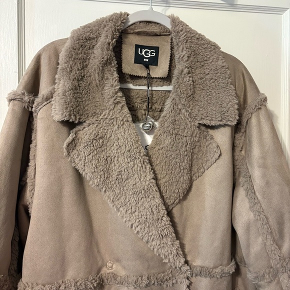 UGG coat - Picture 3 of 16